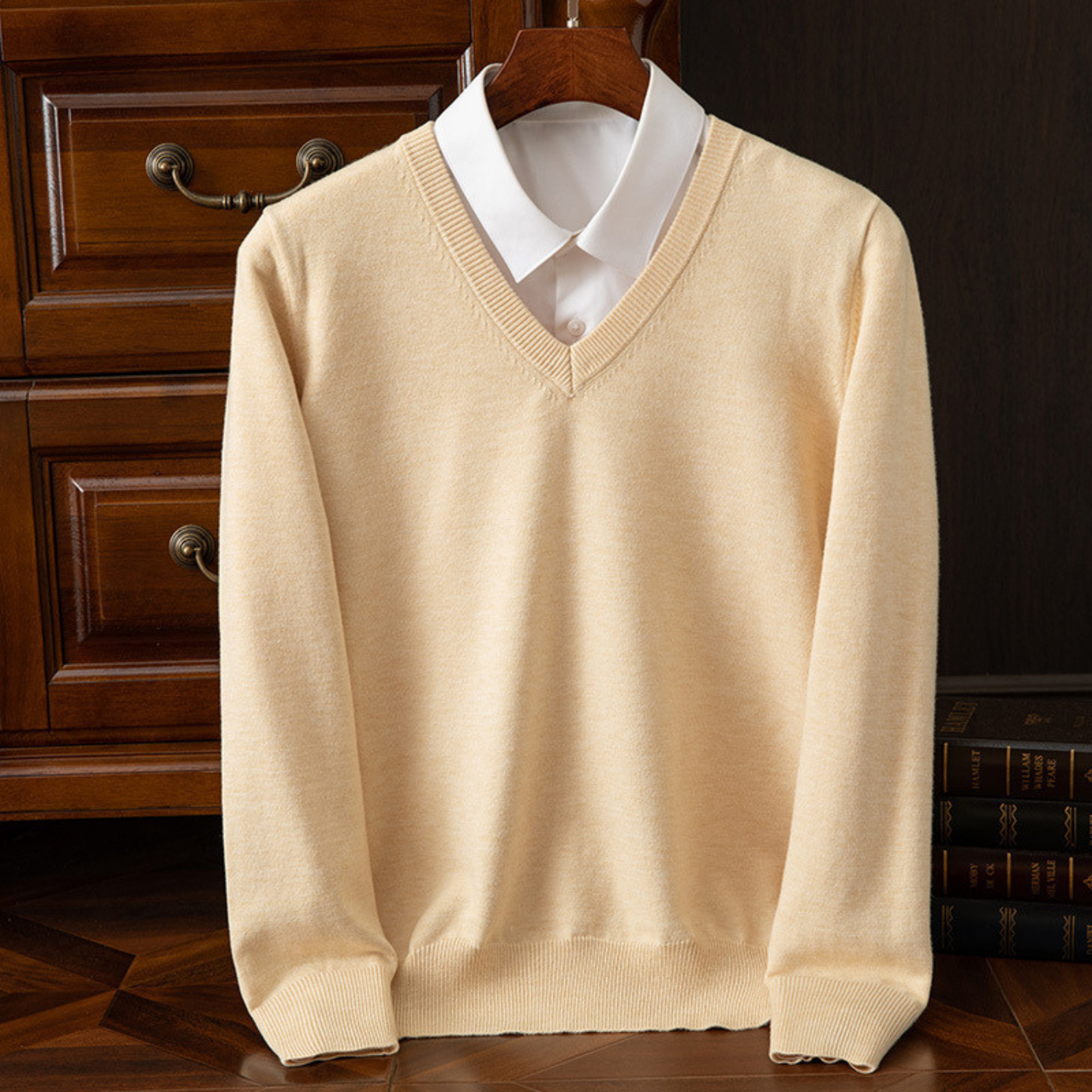 Evander - Cashmere V-Neck Jumper